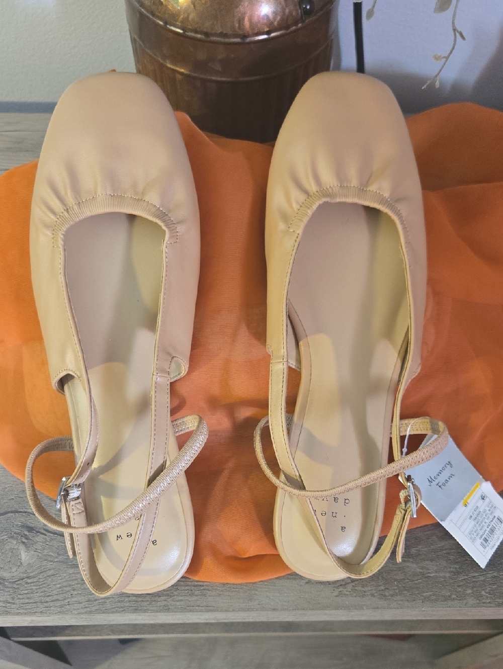 Classic Beige Slingback Ballet Flats with Adjustable Strap